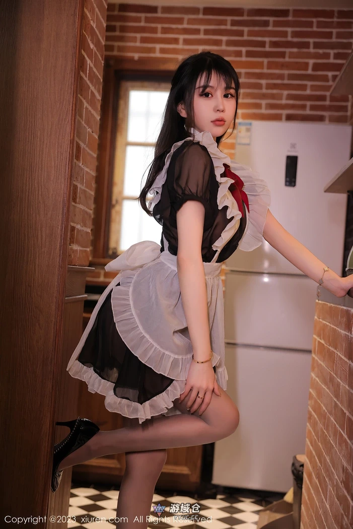 tina_甜仔(Zoe柚柚) – 秀人气质女神系图集合集 刊物合集 第5张