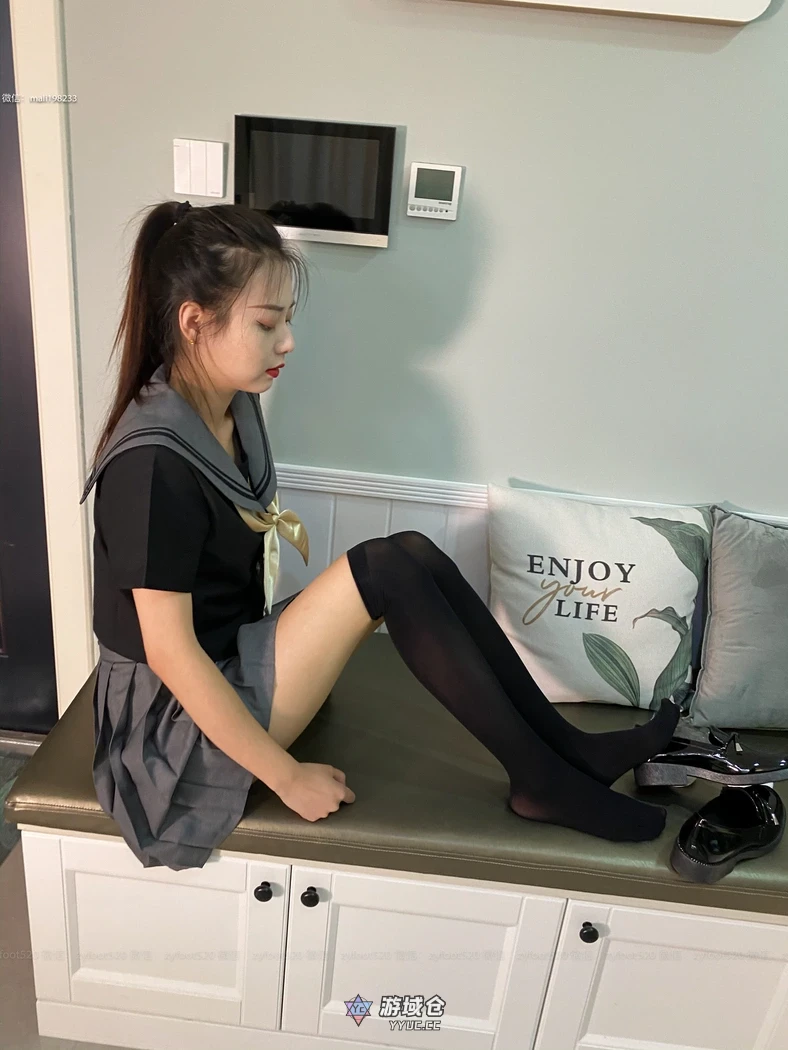 ISS系列 – 极品美腿含配套视频全套合集 刊物合集 第5张