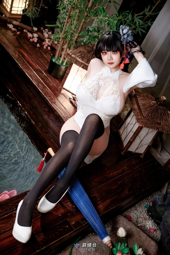 微博博主@阿雪雪-萌妹子性感写真作品合集 刊物合集 第5张
