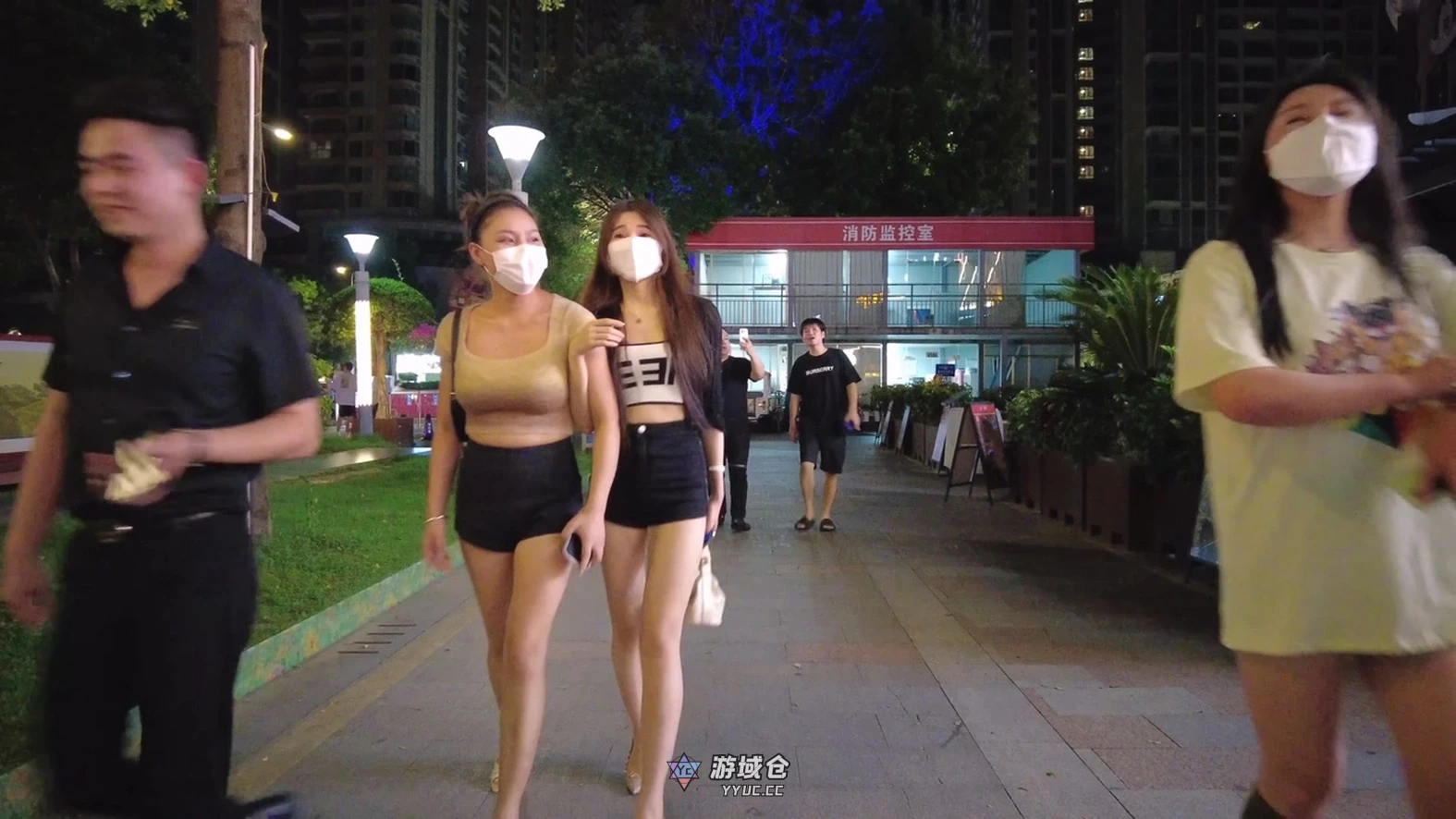 [真实街拍生活]广州/深圳/西安深夜街头日常生活视频，贵在真实【66V/29G】 展会街拍 第17张
