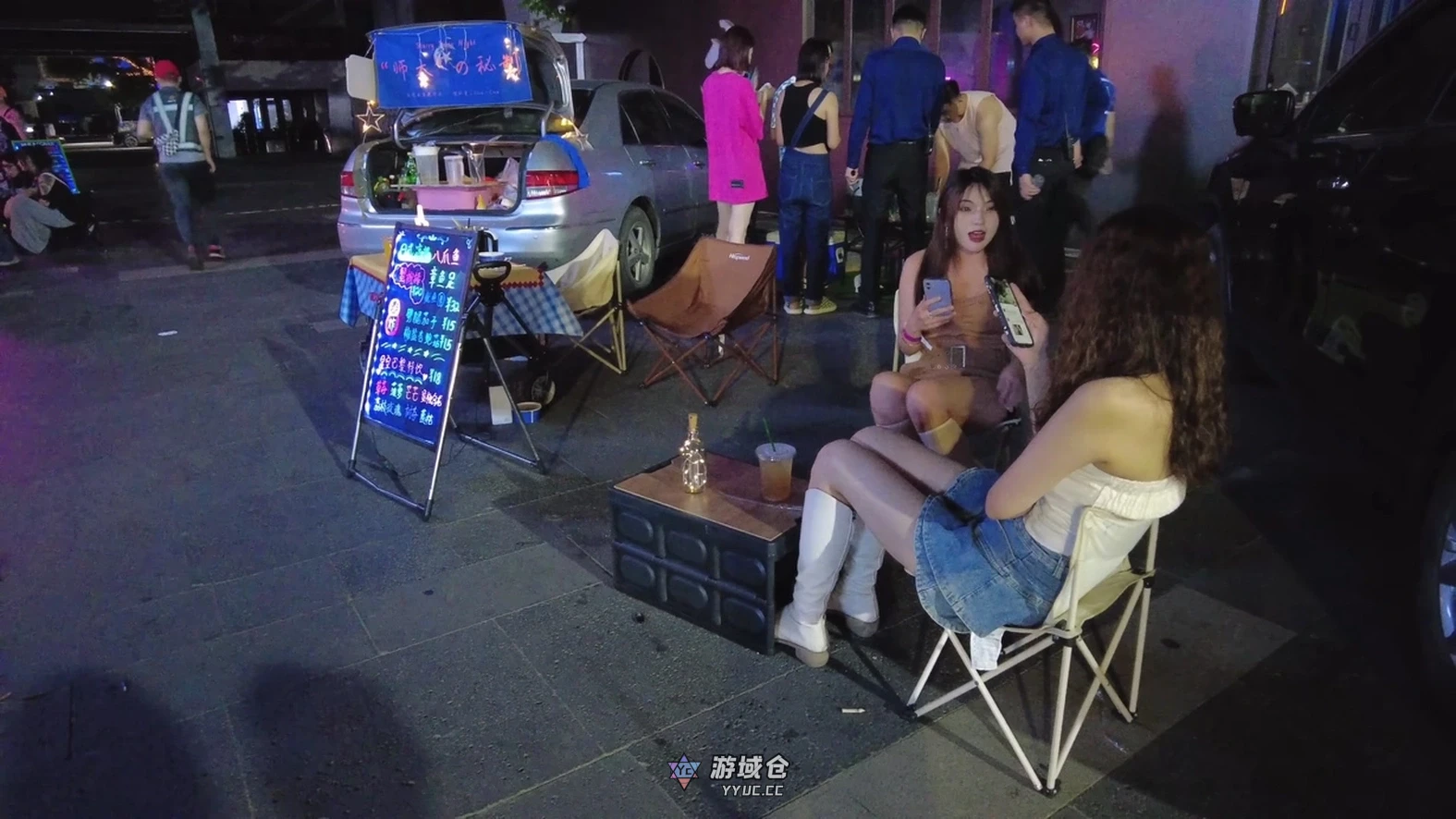 [真实街拍生活]广州/深圳/西安深夜街头日常生活视频，贵在真实【66V/29G】 展会街拍 第20张